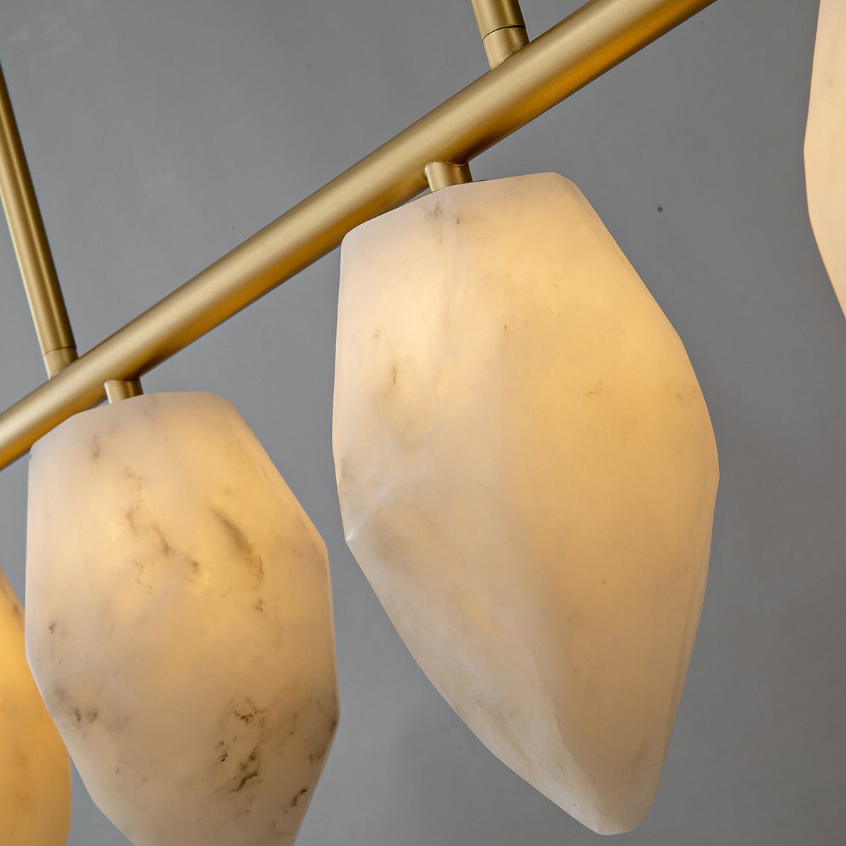 Alabaster Ore Linear Chandelier - Zelno