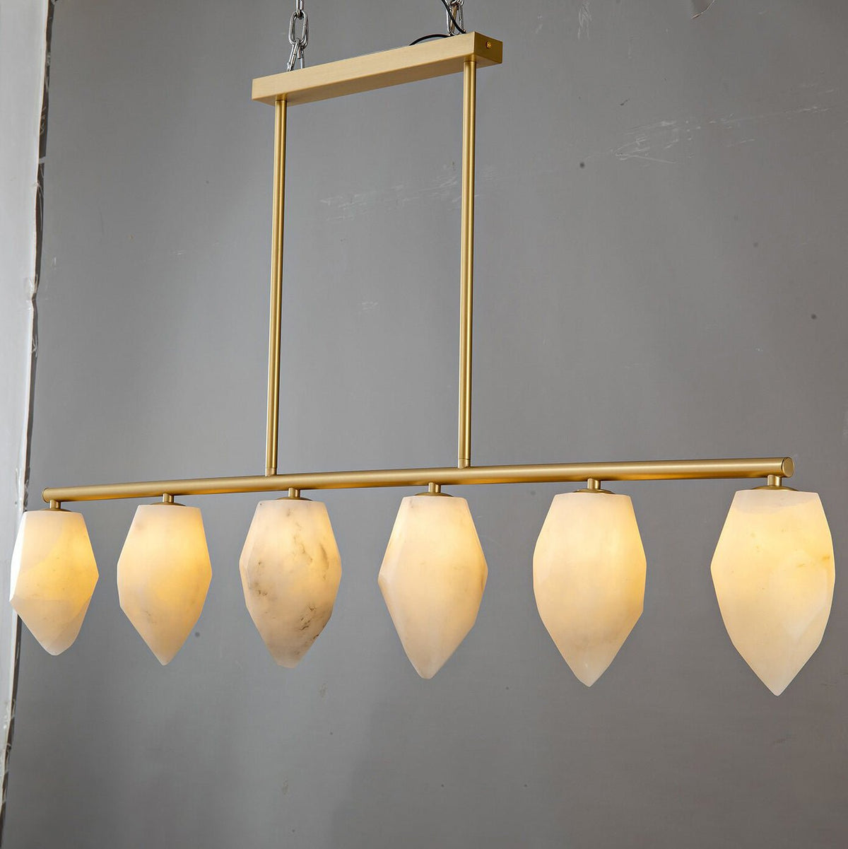 Alabaster Ore Linear Chandelier - Zelno