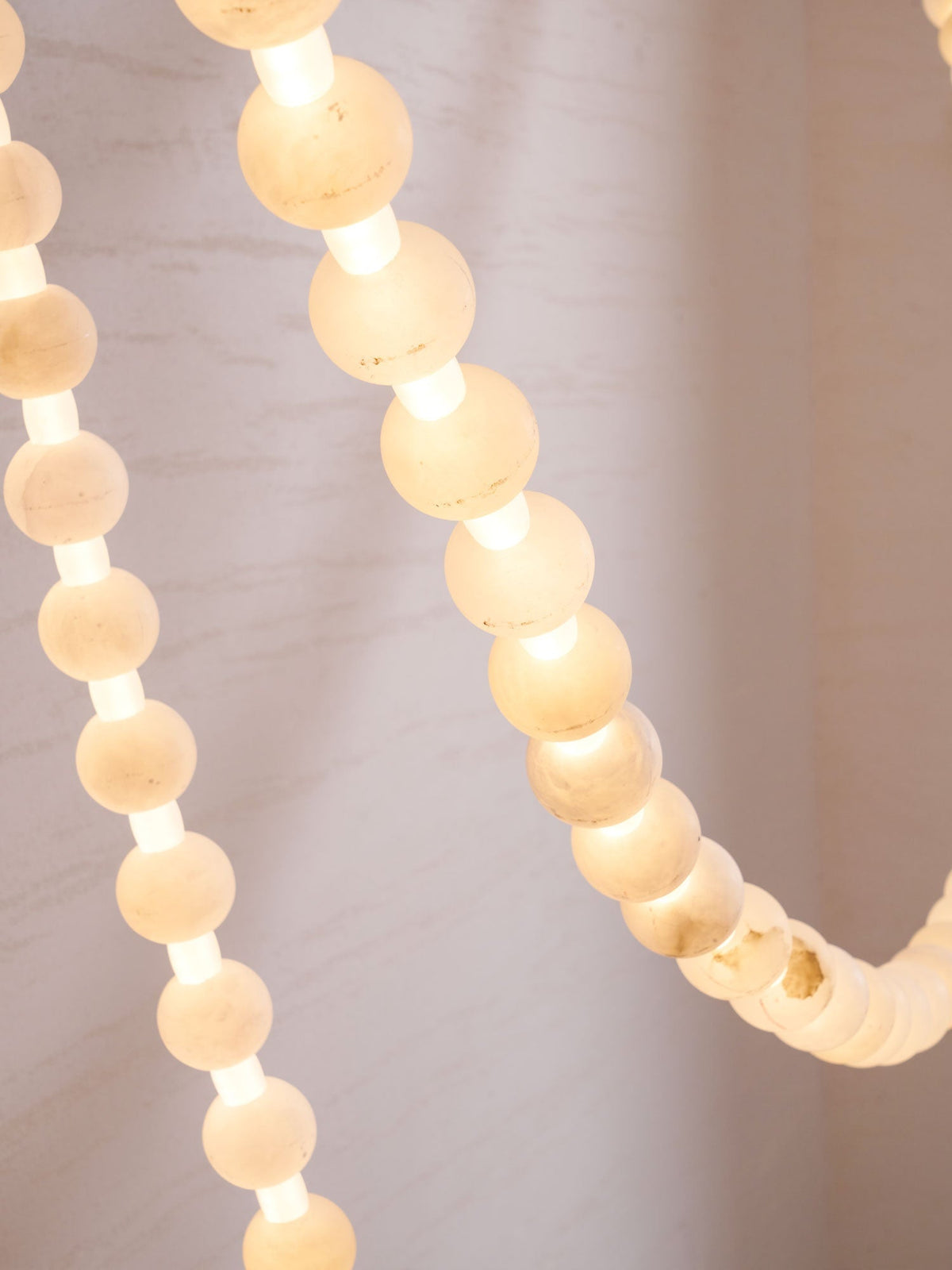 Alabaster Pearl Necklace Chandelier - Zelno Lighting