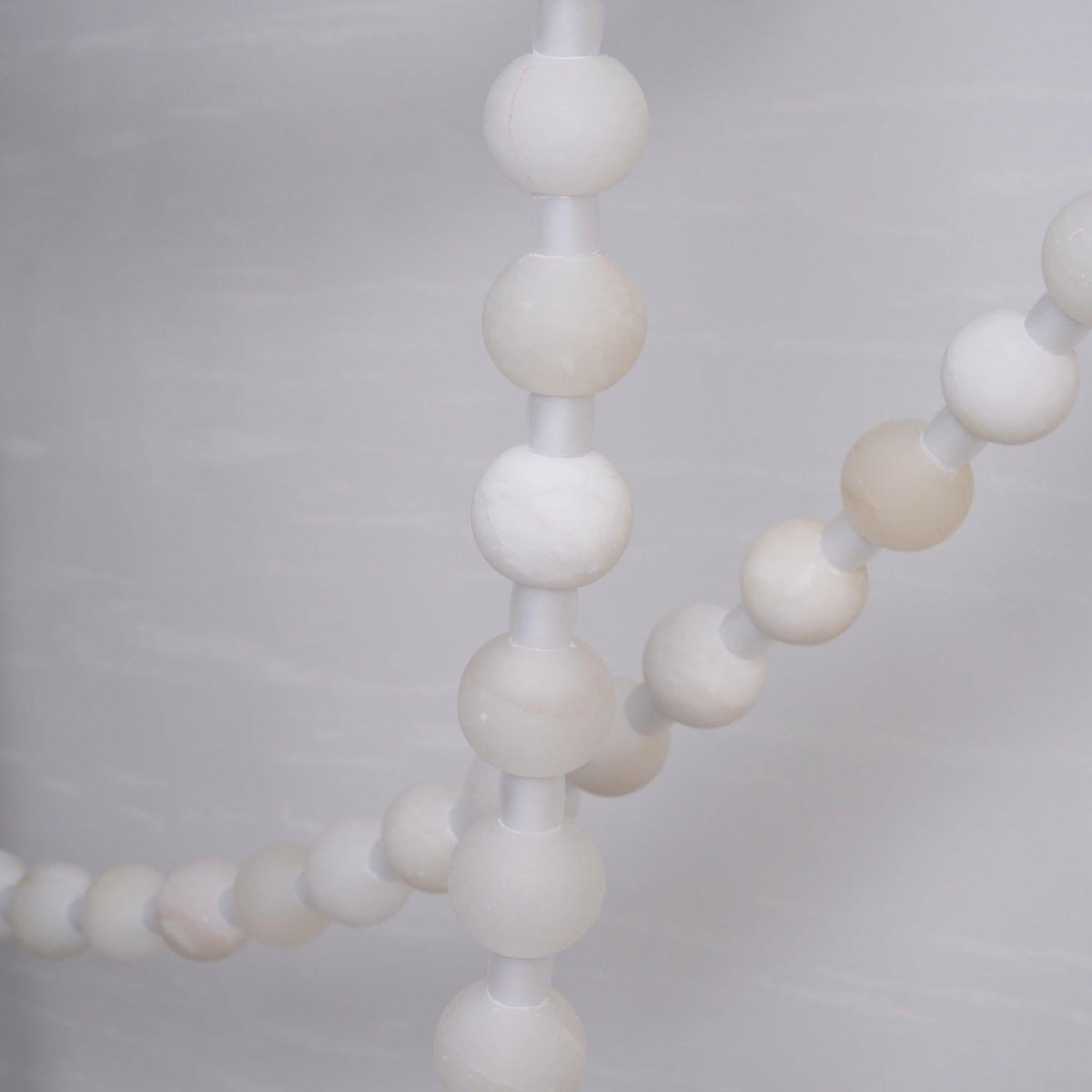 Alabaster Pearl Necklace Chandelier - Zelno Lighting