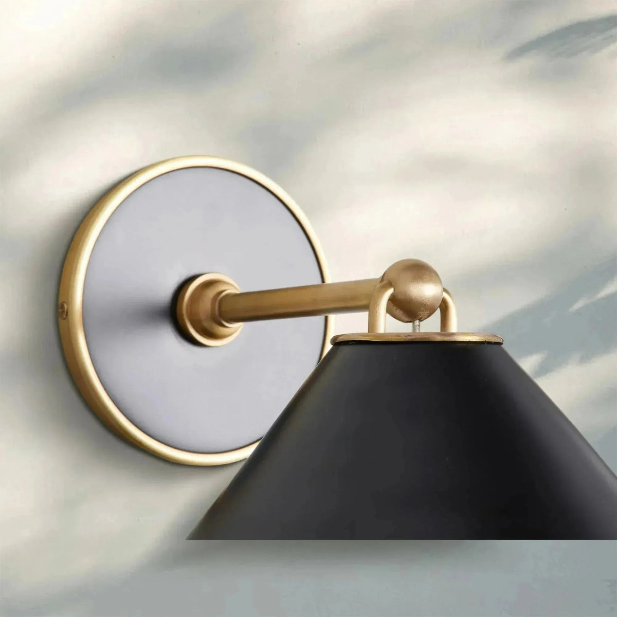 Arno Single Wall Sconce - Zelno Lighting