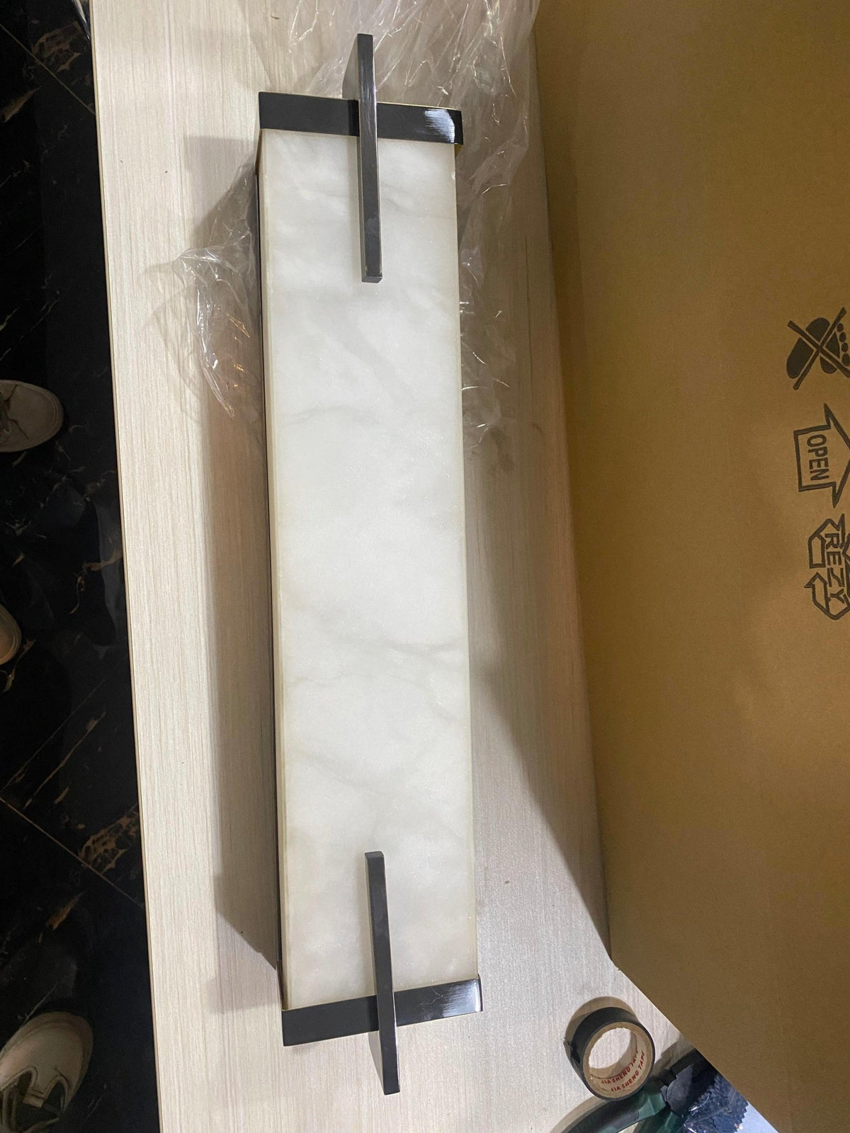 Beckett Alabaster Wall Sconce - Zelno Lighting