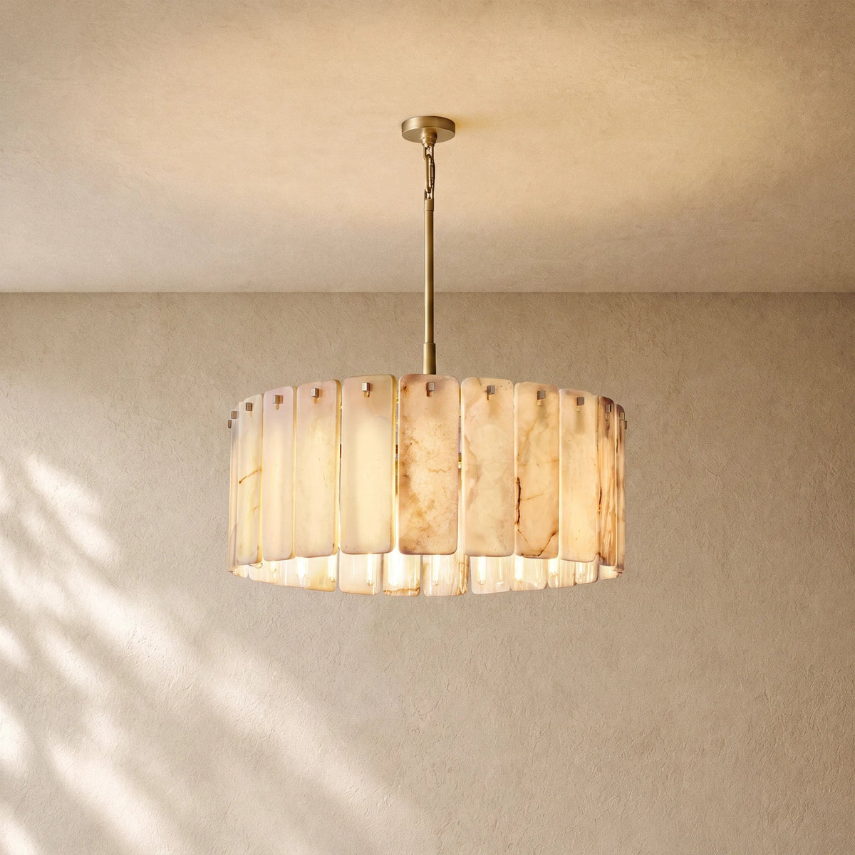 Calamette Striated Onyx Round Chandelier 36" - Zelno