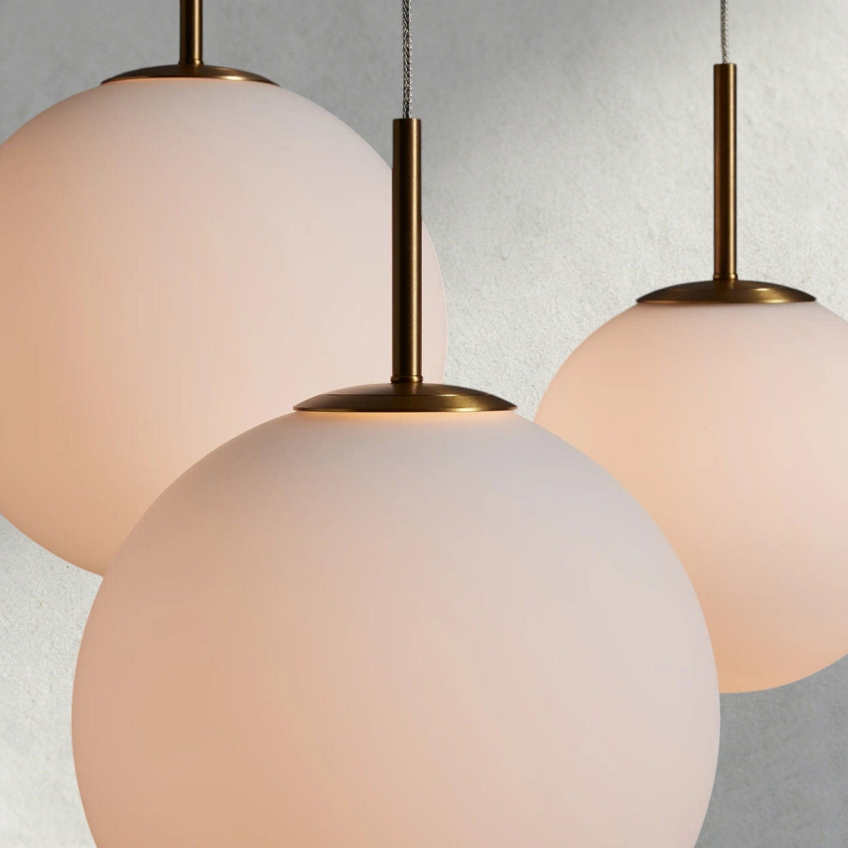 Casen Round Chandelier 20", 28", 34", 43" - Zelno