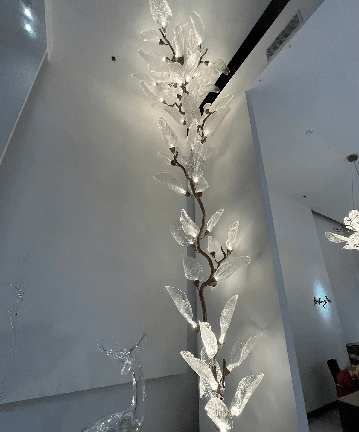 Creative Bionic Resin Leaves Chandelier for Living Room/Dining Room/Staircase - Zelno Lighting