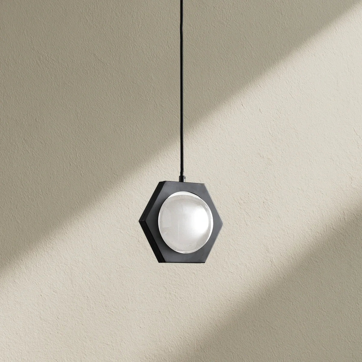 ECLFZ Grand Pendant 5"D - Zelno