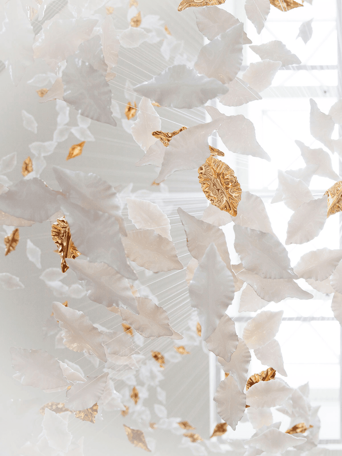 Leaf Twisted Sculptural Customize Chandelier - Zelno Lighting