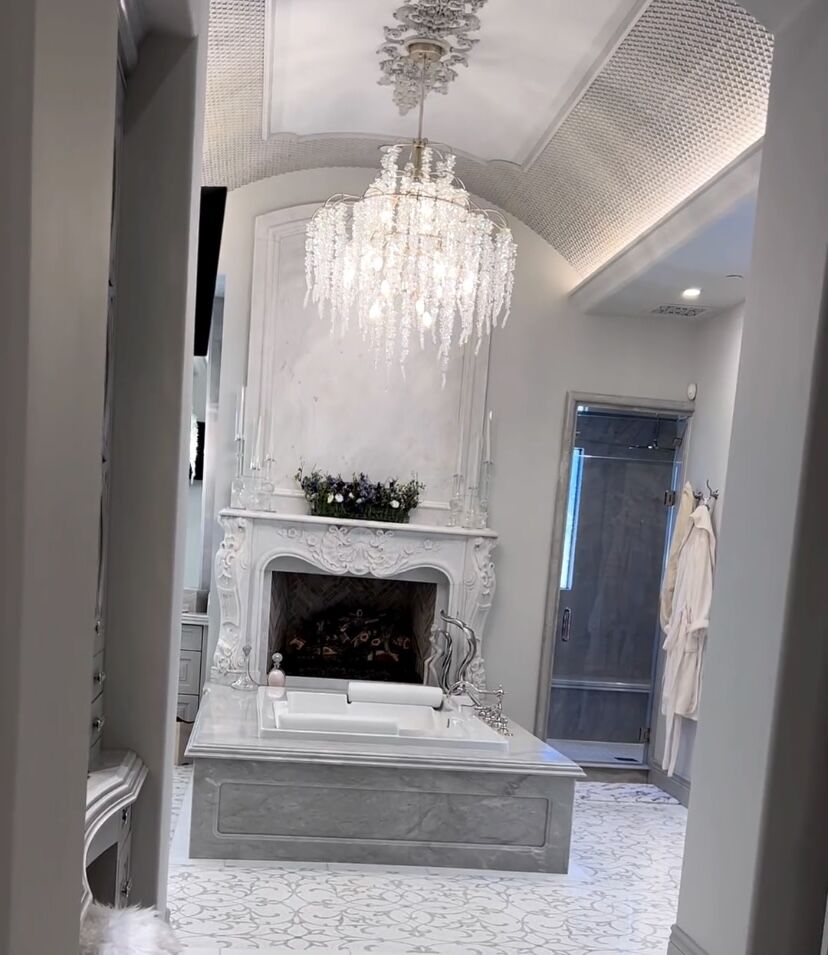 Light Luxury Silver Flower Branch Chandelier with Icicle Details for Bedroom Dining Room and Hallway - Zelno Lighting