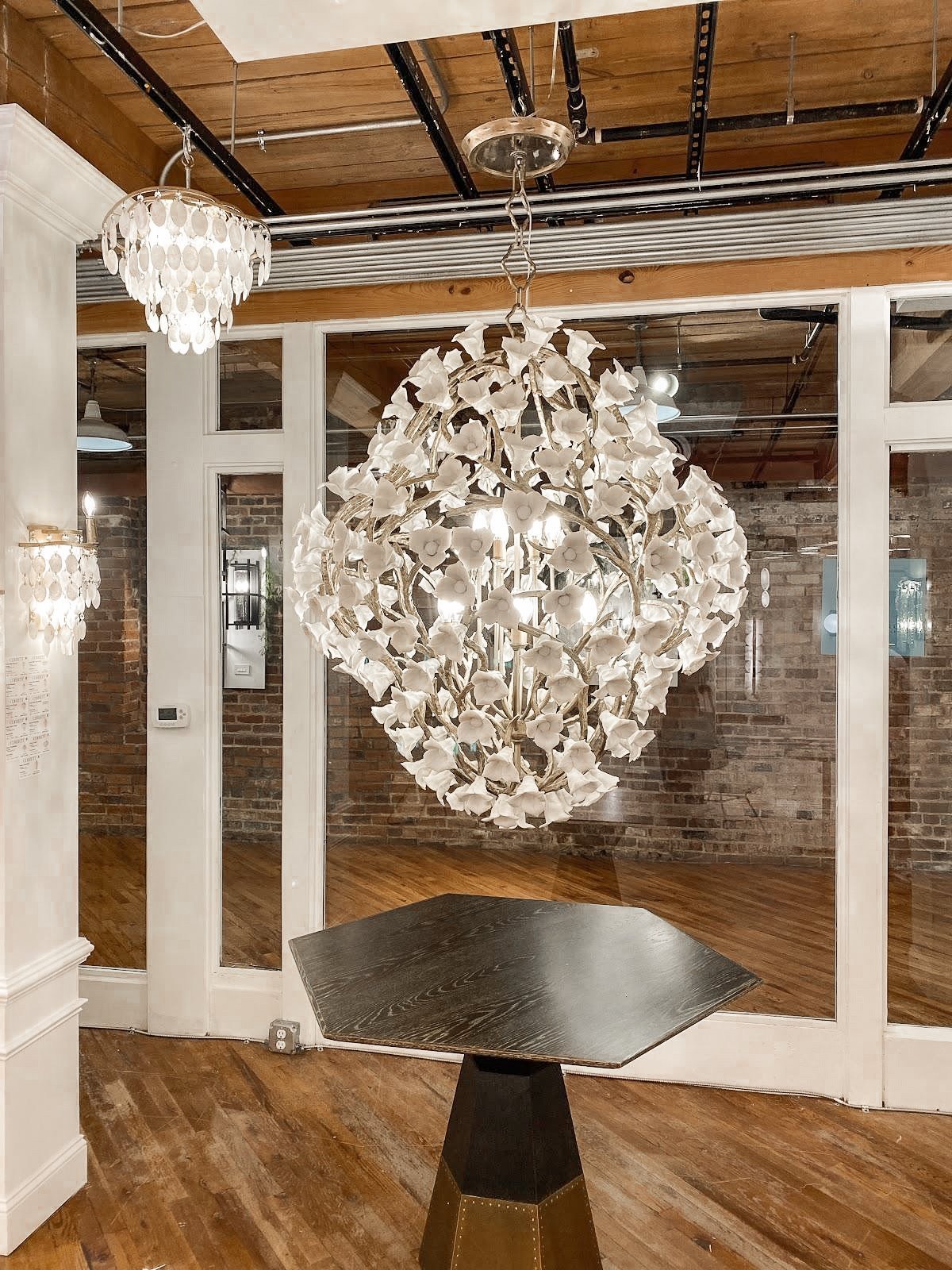 Modern Art Design Lily Ceramic Flower Chandelier for Low-ceiling - Zelno Lighting