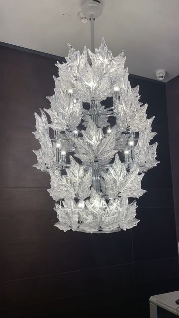 Modern Creative Clear Crystal Maple Leaf Chandelier for Living Room/Bedroom - Zelno Lighting