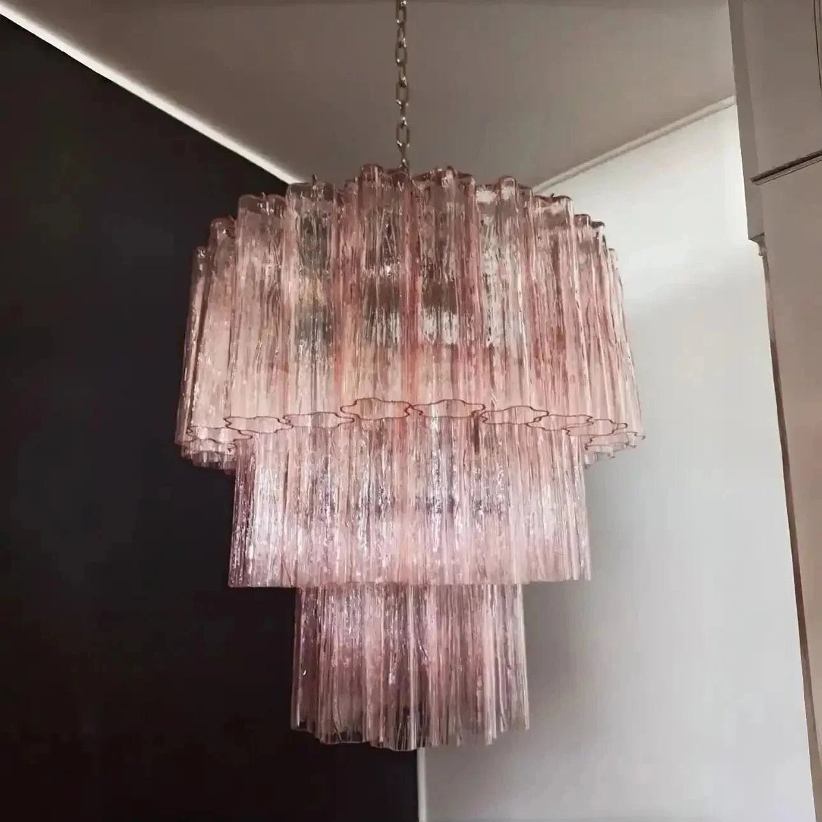 Murano Chandelier – 48 tubes – Alabaster Pink - Zelno Lighting