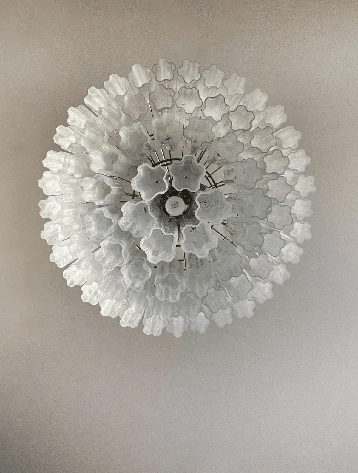 Murano Chandelier – 78 tubes – Alabaster white - Zelno Lighting