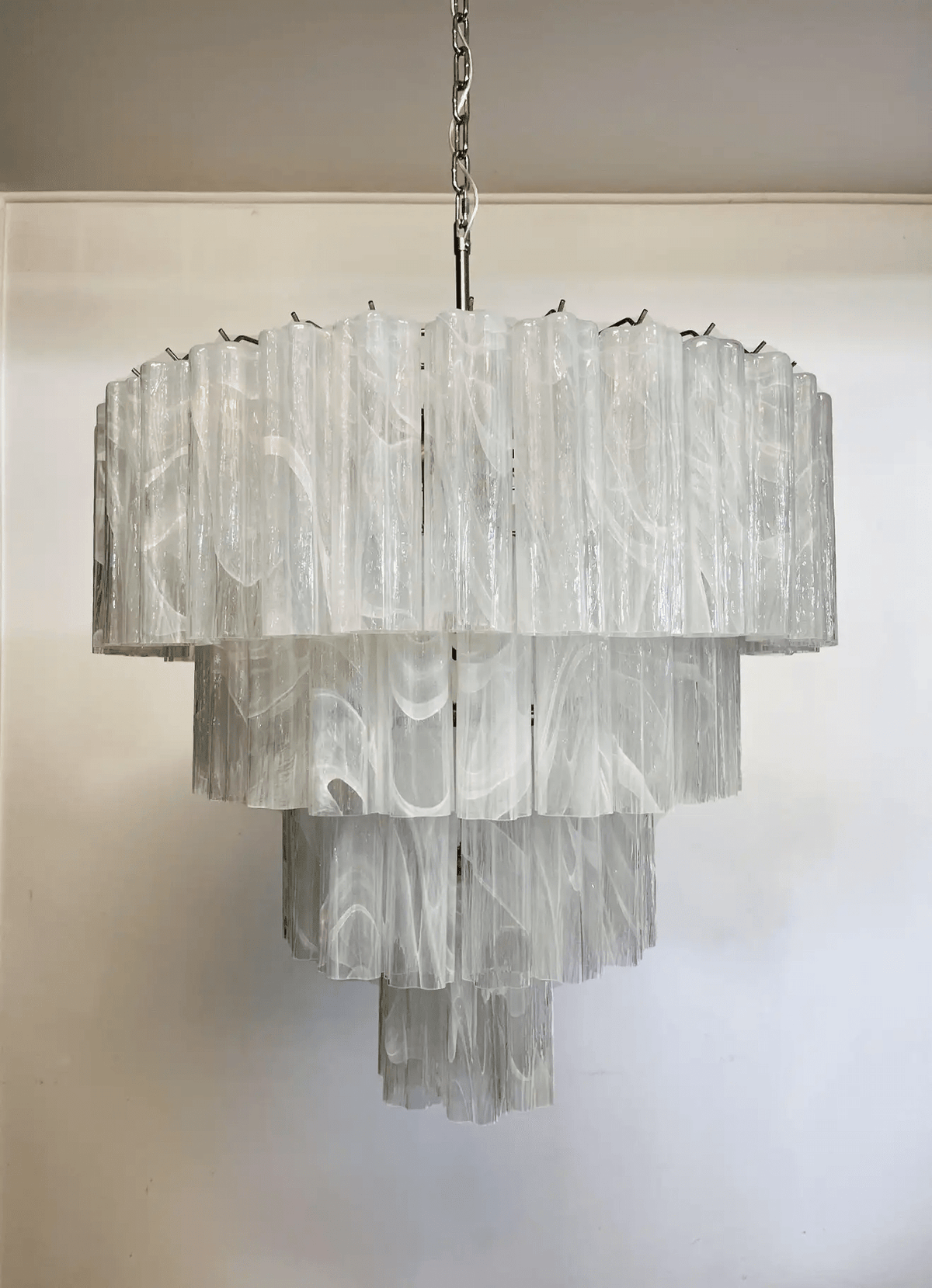 Murano Chandelier – 78 tubes – Alabaster white - Zelno Lighting