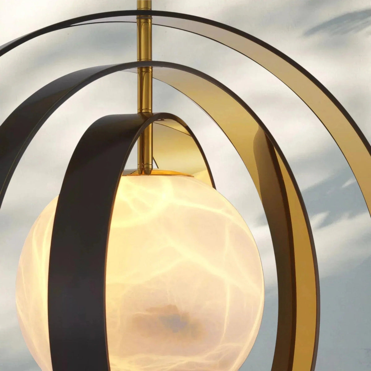 Pearl Alabaster Modern Round Chandelier - Zelno