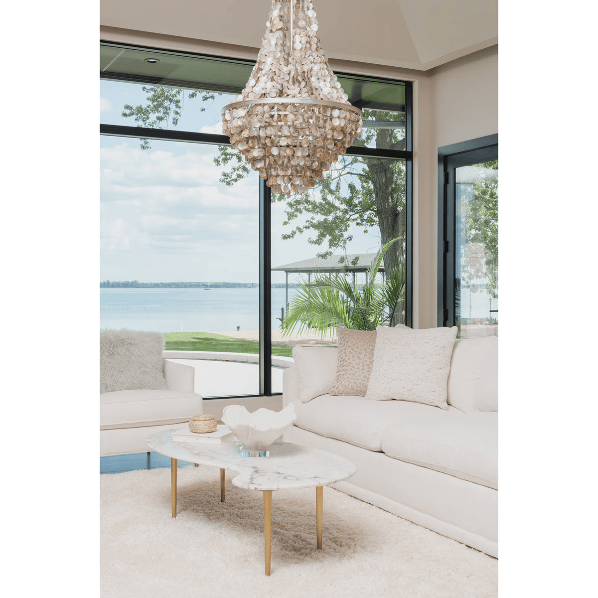Pearl Seashell Pendant Light - Zelno Lighting