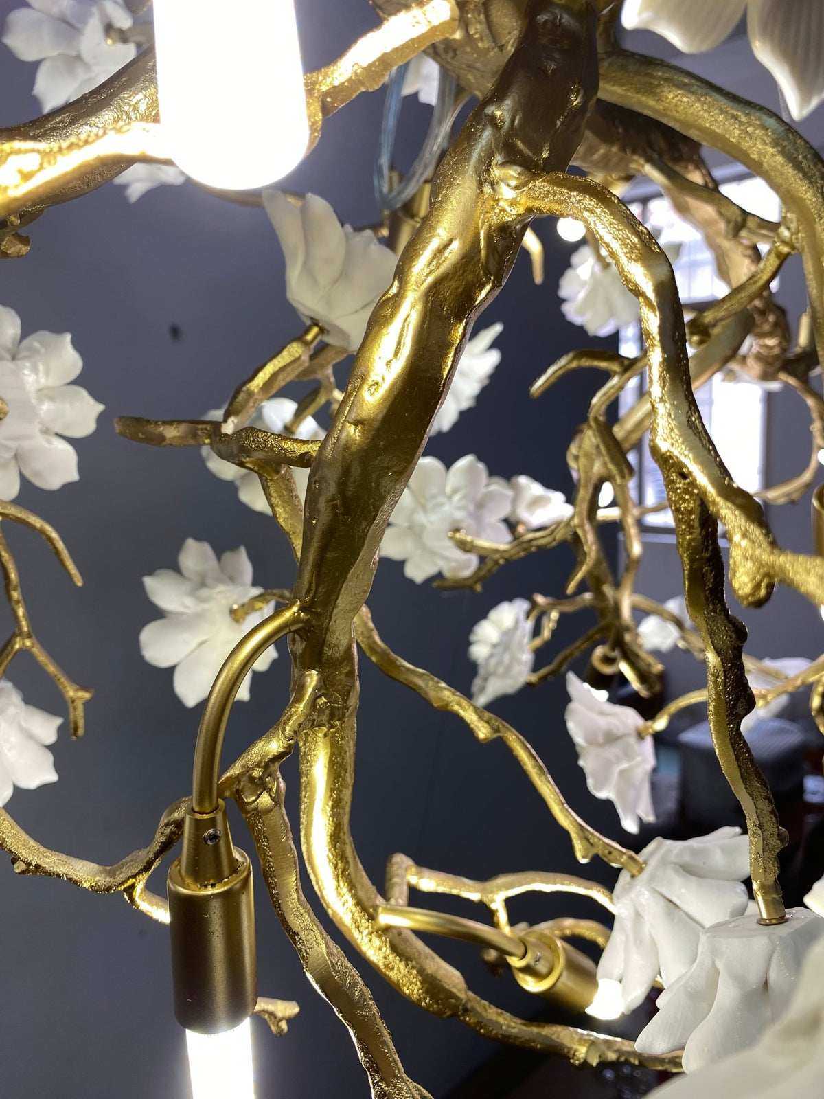 Post-Modern Art Brass and Ceramics Flower Pendant Branch Chandelier for Living/Dining Room - Zelno Lighting