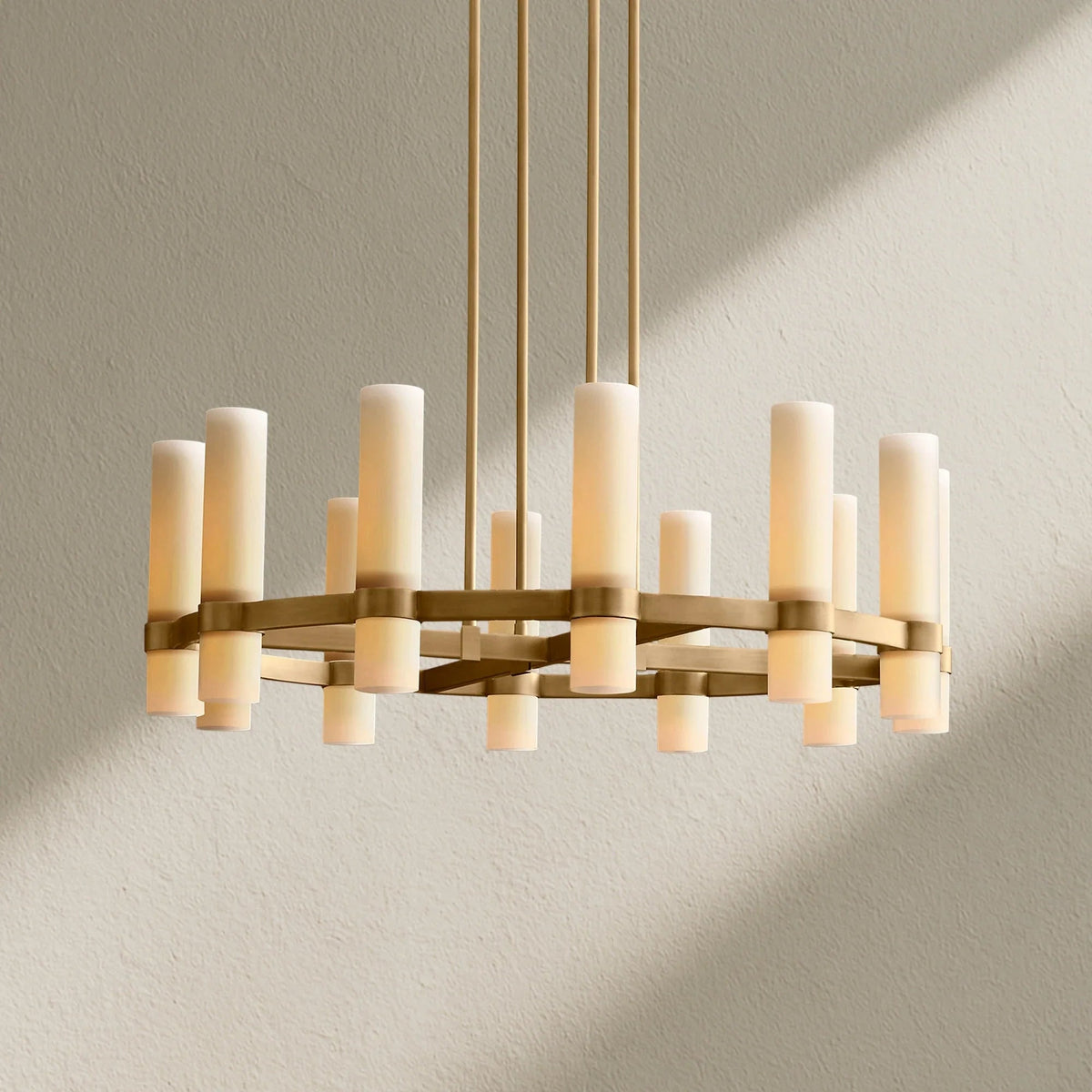 Ravfz Round Milk Glass Chandelier - Zelno