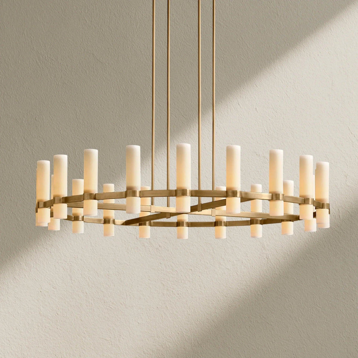 Ravfz Round Milk Glass Chandelier - Zelno