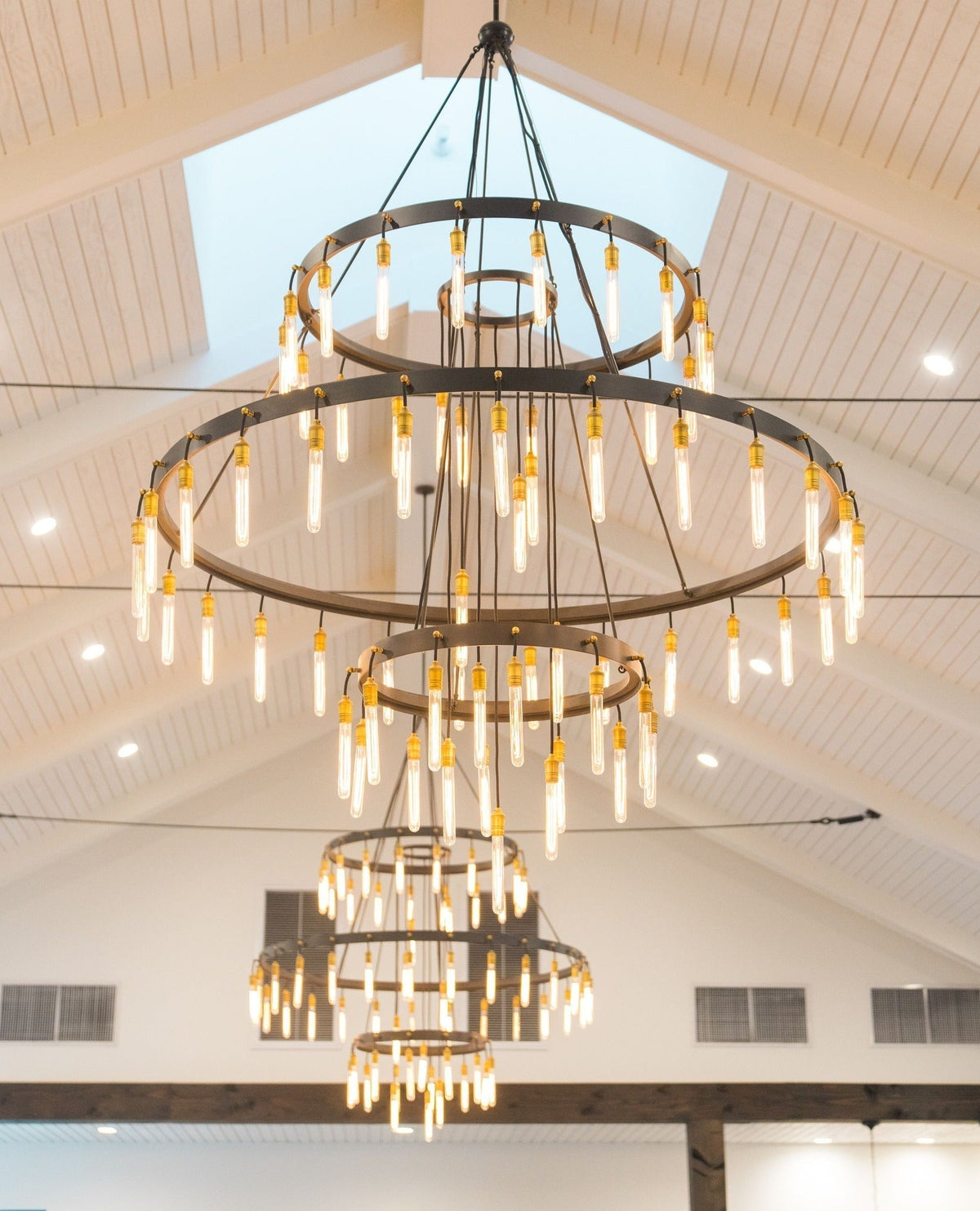 Retro-Inspired Metal Pendant Light Chandelier for Living Room/Bedroom/Staircase/Villa - Zelno Lighting