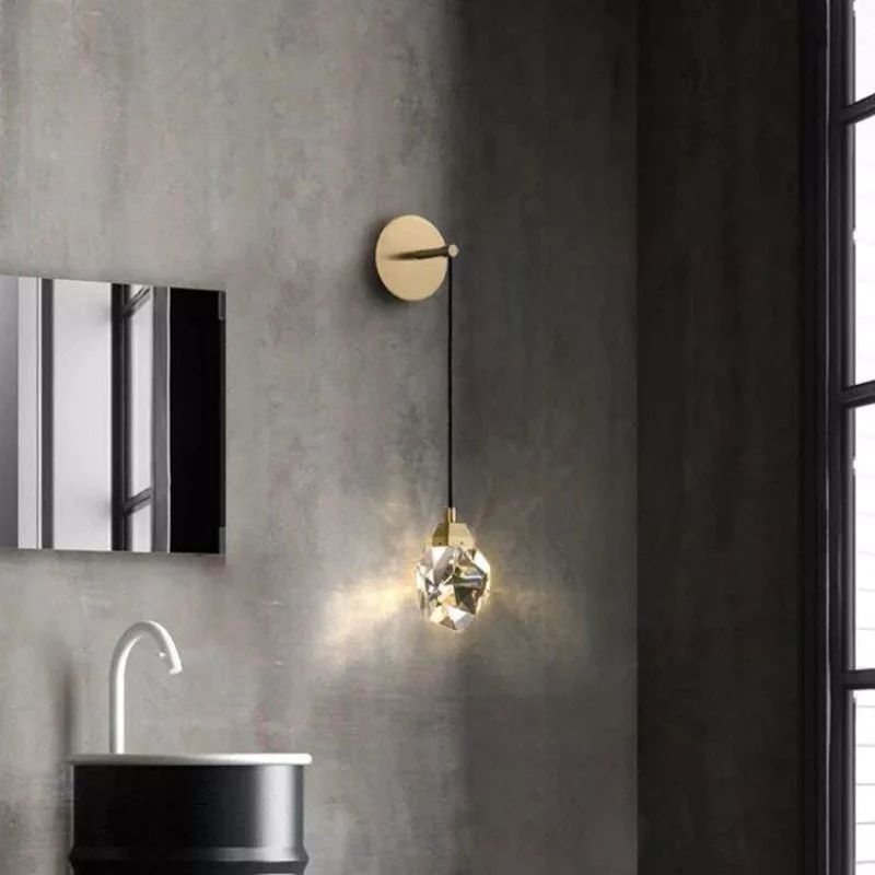 Slipe Faceted Crystal Prisms Wall Sconce (Cord) - Zelno Lighting
