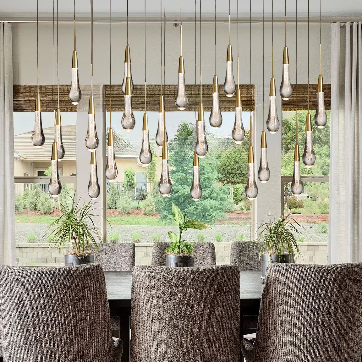 Soltaire Linear Chandelier - Zelno Lighting