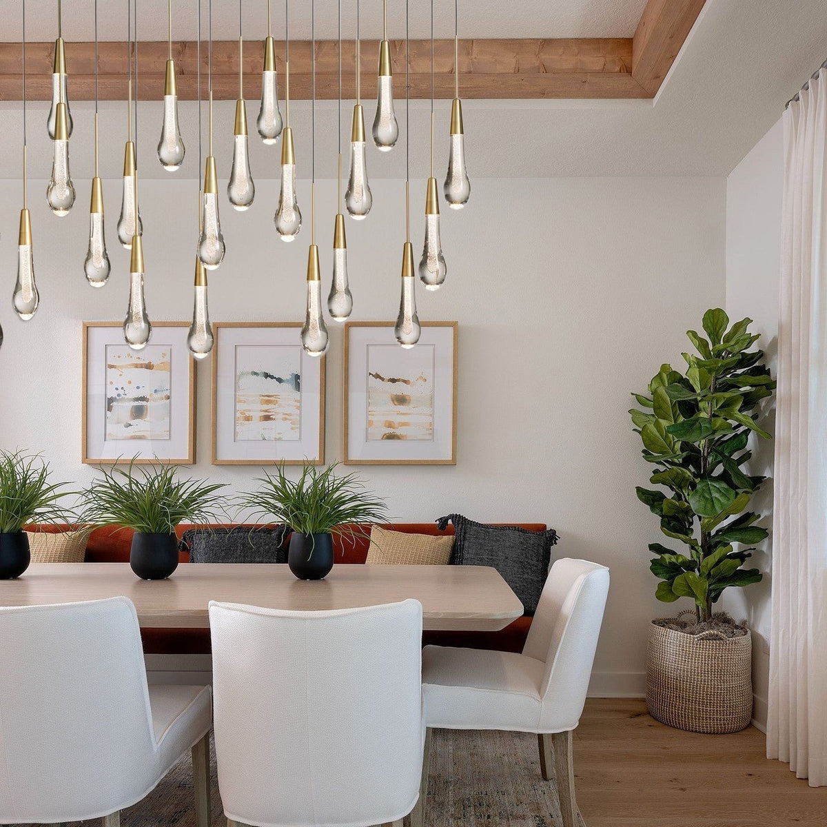 Soltaire Linear Chandelier - Zelno Lighting