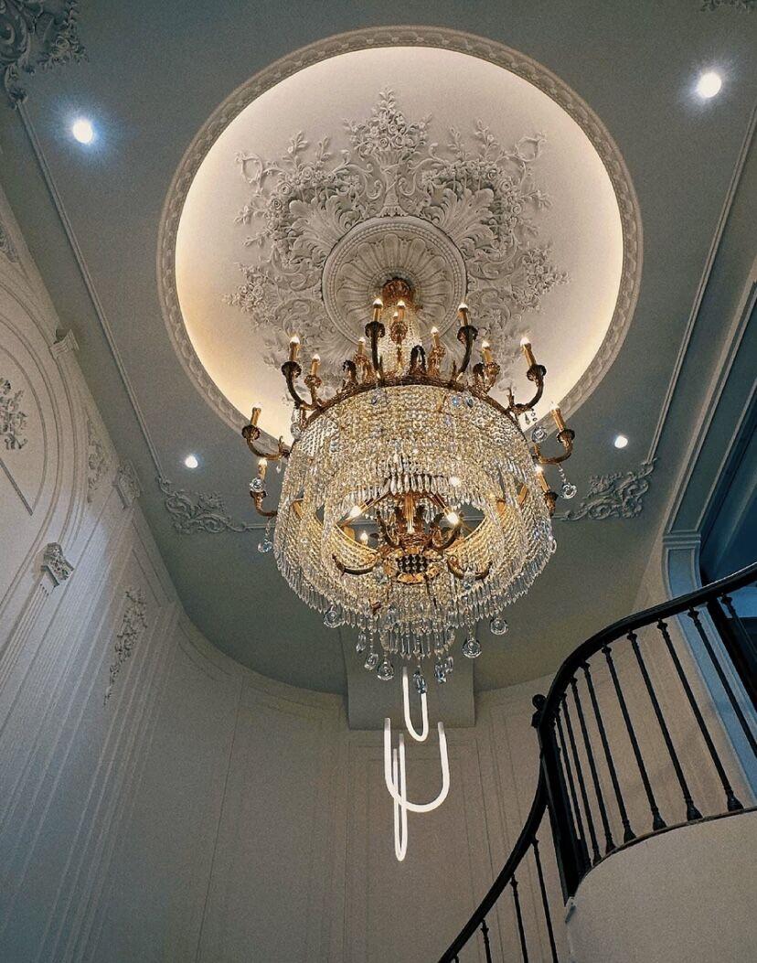 Stunning Oversized Luxury Golden Metal Candle Crystal Tassel Chandelier For High-ceiling Staircase/Entryway/Living/Meeting Room - Zelno Lighting