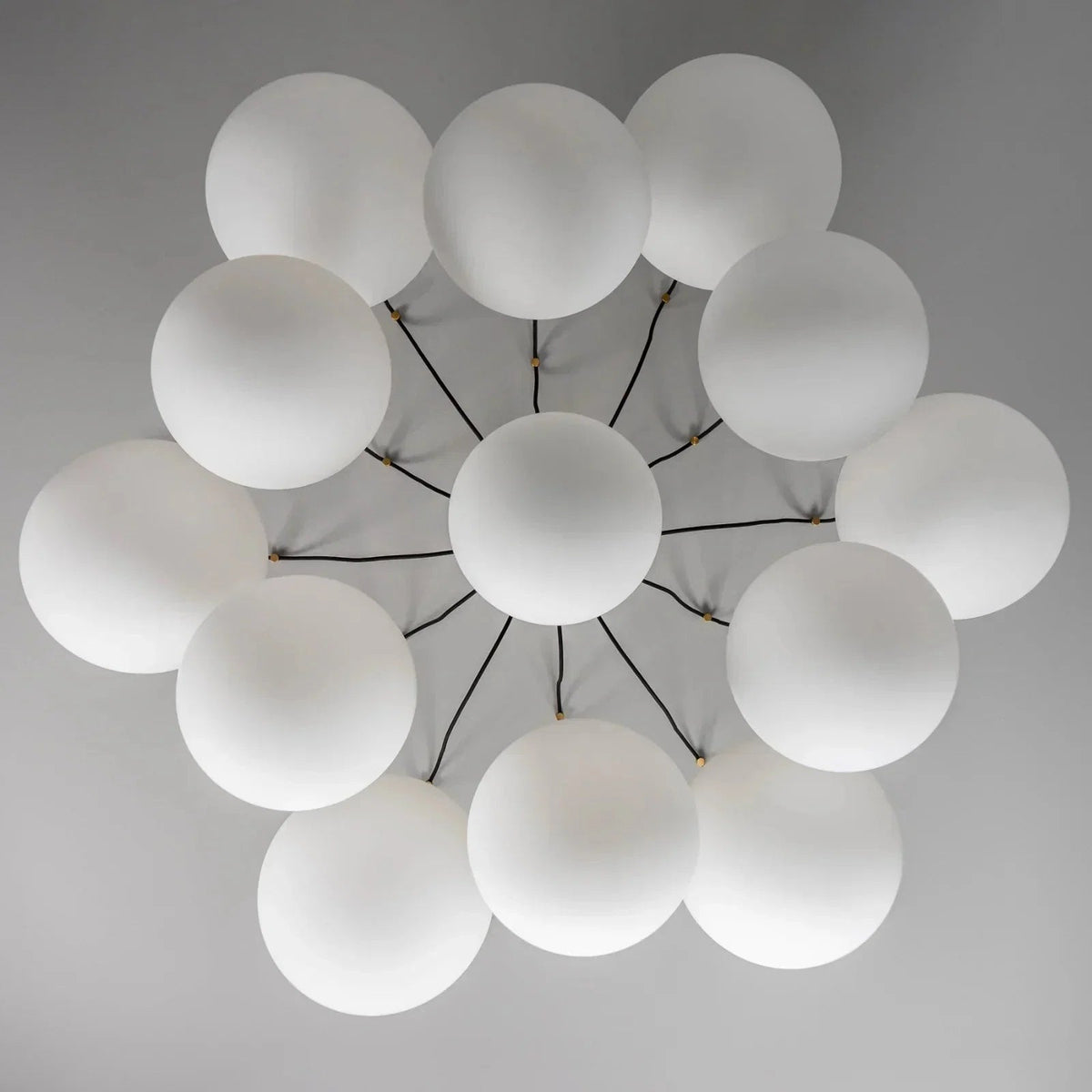 Terry Spider Alabaster Ball Chandelier, Luxurious Alabaster Chandelier - Zelno Lighting
