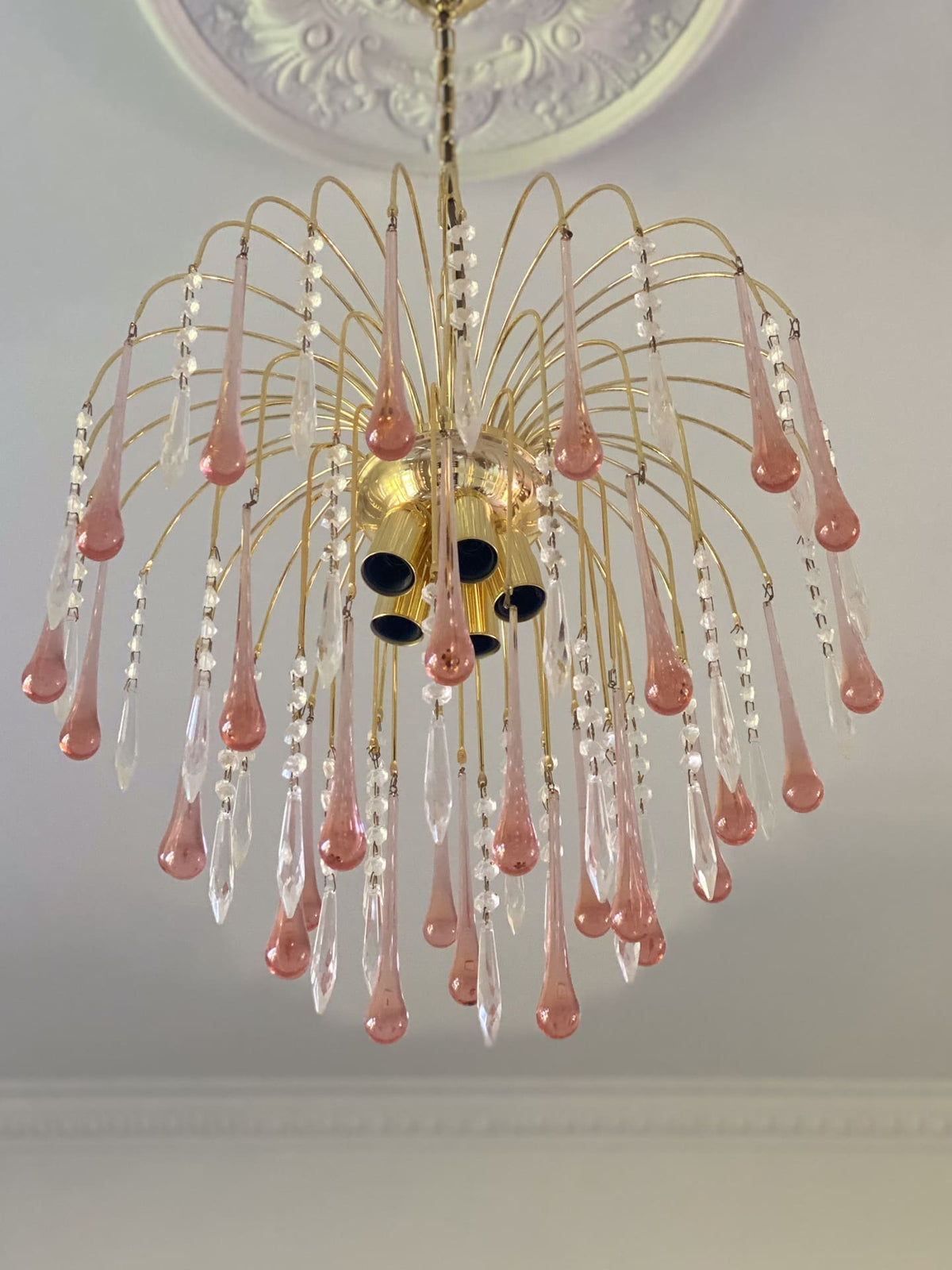Vintage – Murano Teardrops Chandelier – 70s – Pink prisms - Zelno Lighting