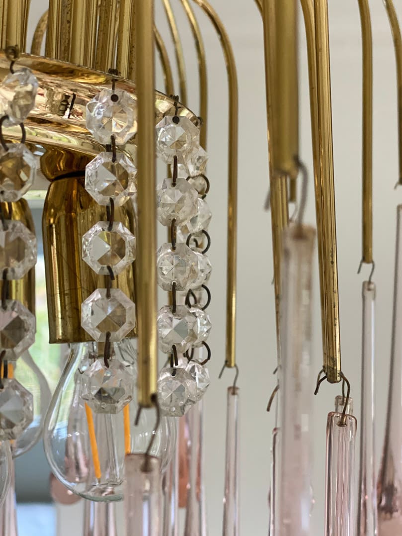 Vintage – Murano Teardrops Chandelier – 70s – Pink prisms - Zelno Lighting