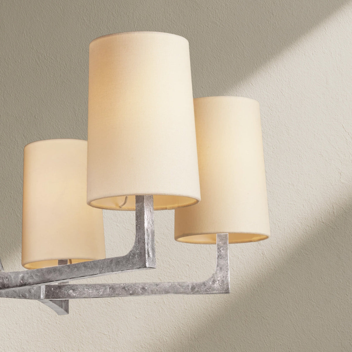 Wryfz Round Chandelier 36"D 48"D 60"D - Zelno